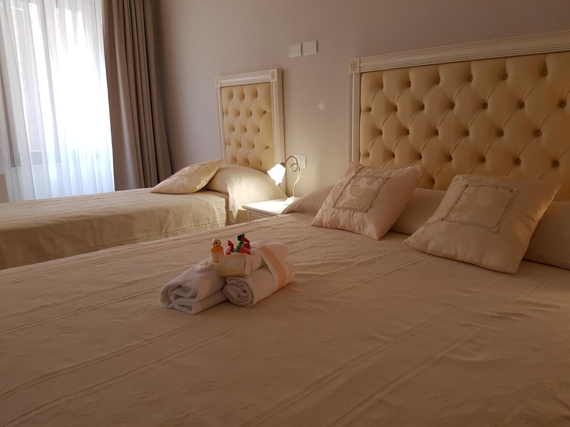 Hotel Volterra In Superior Phòng bức ảnh