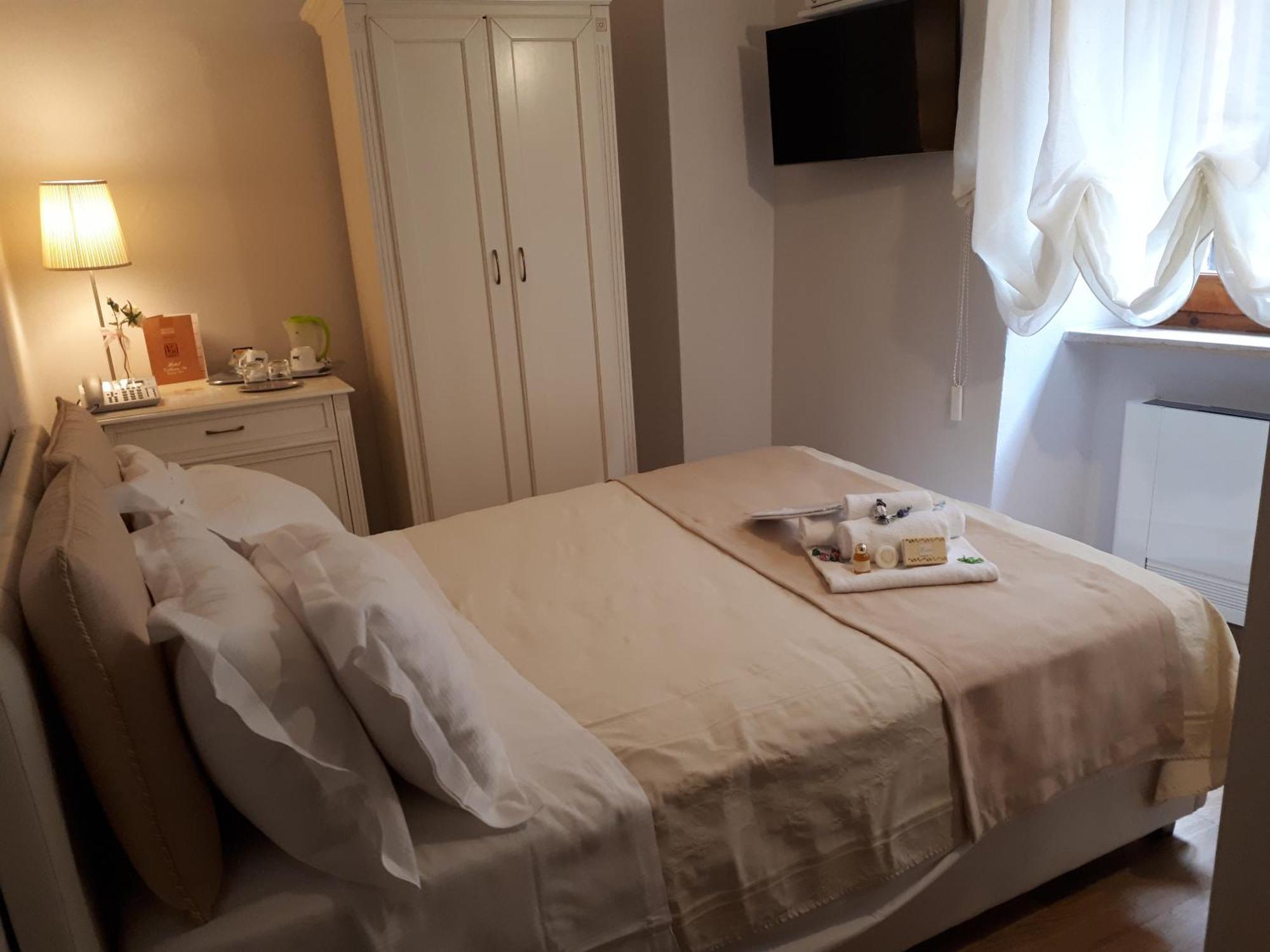 Hotel Volterra In Superior Phòng bức ảnh